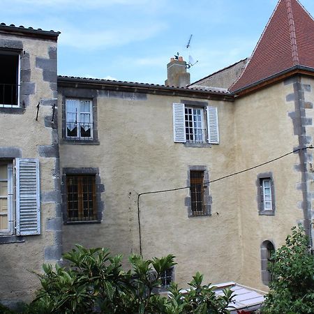 Chateau De Bourrassol Bed and Breakfast Menetrol Exterior foto